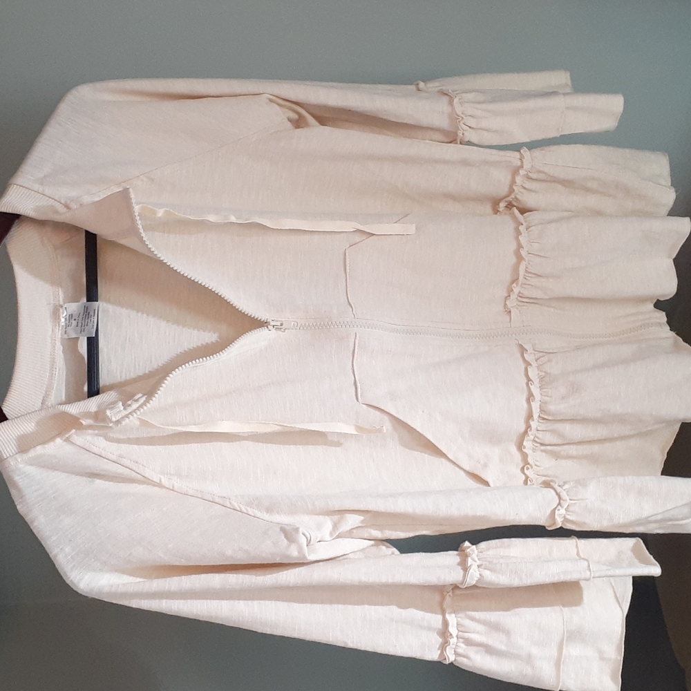 Women's tiered zip up oversized flouncy bell sleeve center pocket top Small